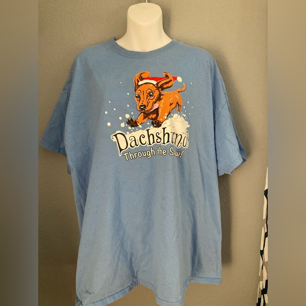 Dachshund Through The Snow T-shirt Unisex Cotton Size XXL Gildan light blue